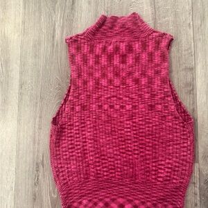 Sleeveless Mock Neck crop Knit Top - Pink